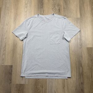 Lululemon Shirt Mens Medium Gray Short Sleeve Pocket Crewneck Athletic Tee